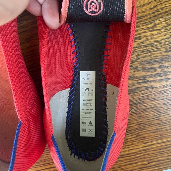 Women’s Pointe Rothy’s - Picture 3 of 3